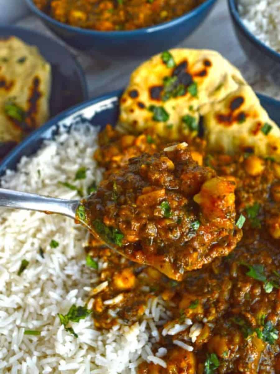 Chickpea Spinach Curry Story The Fiery Vegetarian