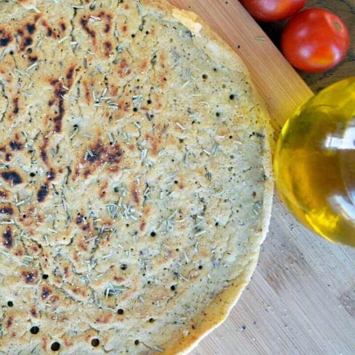 Farinata with olive oil and tomatoes